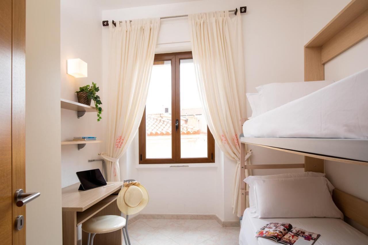 Old Charm - Seaview Apartment La Maddalena  Exteriör bild